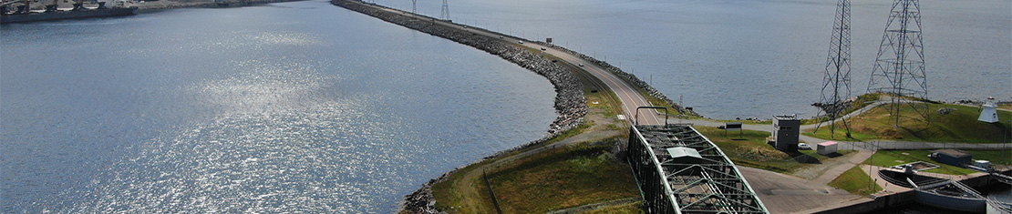 Land bridge over a body of water